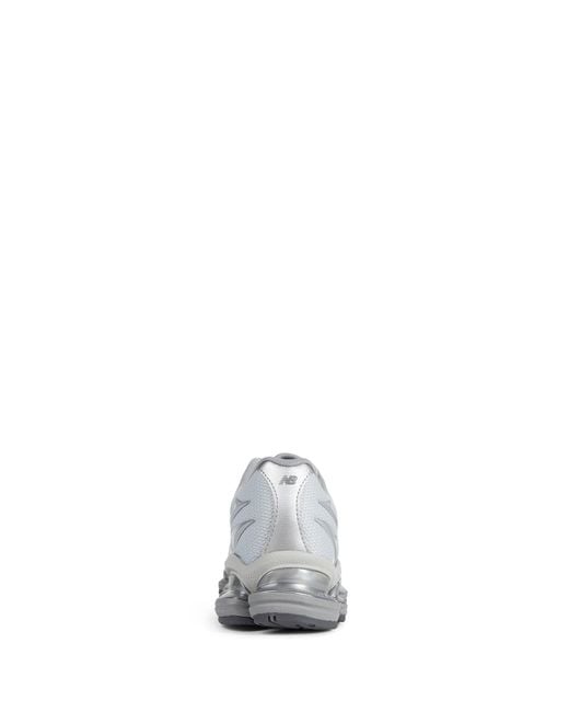 New Balance Gray 2000 Sneakers for men