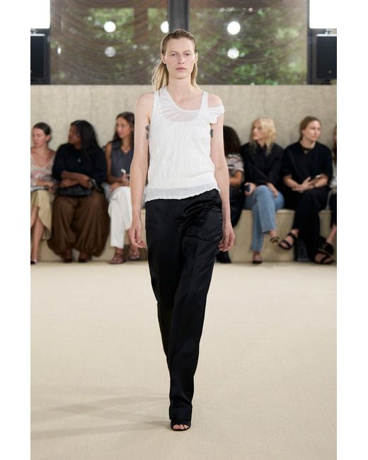 Totême  White Crinkled Knit Tank