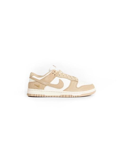 Nike White Dunk Low Se Sneakers