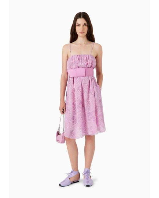 Emporio Armani Pink Kleid Aus Crêponne-seide Mit Schablonen-blumen-print Und Maxi-gürtel Aus Satin