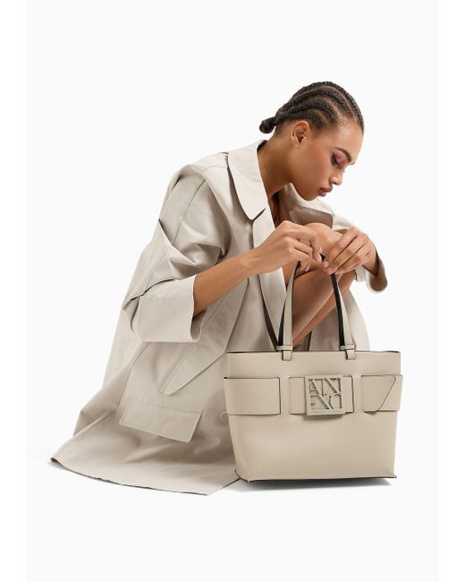 Official Store Bolso Shopper Mediano Con Monograma Tono Sobre Tono de ARMANI EXCHANGE de color Neutro Lyst