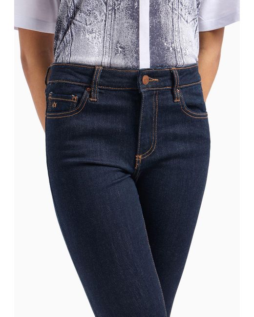Jeans J65 Flare Fit In Denim Stretch Indigo di Armani Exchange in Blue