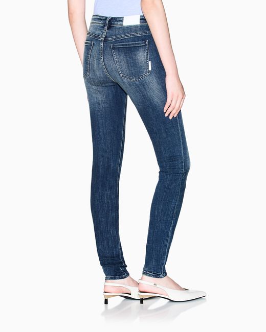 Jeans Super Skinny Effetto Used di ARMANI EXCHANGE in Blue