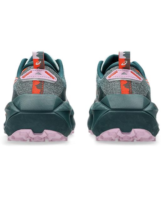 Trabuco Max 4 di Asics in Blue