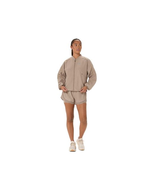 Asics Nagino Run Adjustable Jacket in het Natural