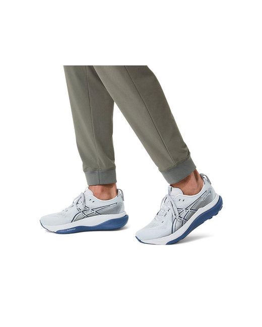 Asics Black Comfort Core Stretch Woven Pant for men