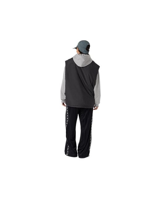 INSULATION VEST Asics de hombre de color Black