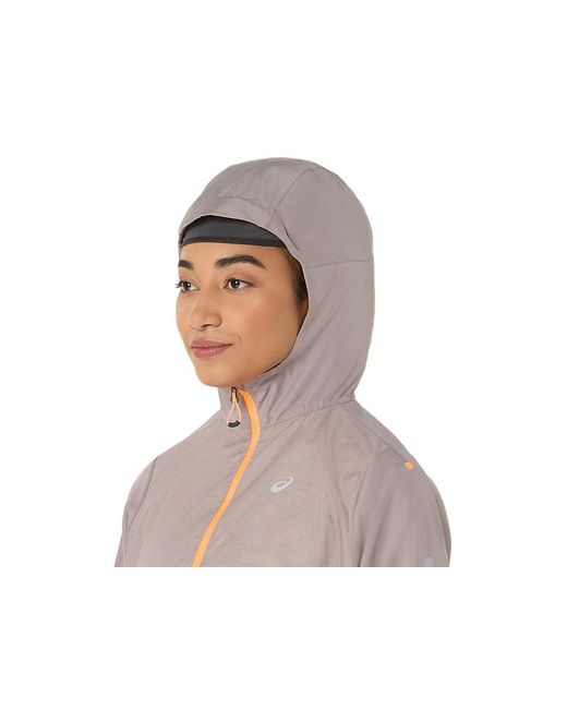 Asics Fujitrail Packable Windbreaker in het Black