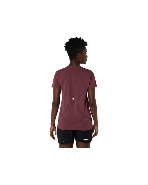 Road Seamless Ss Top di Asics in Red