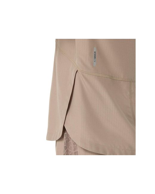 Asics Nagino Run Adjustable Jacket in het Natural