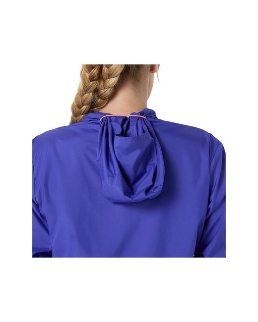 Core Jacket di Asics in Blue