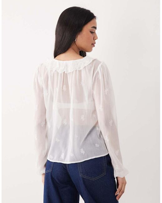 Abercrombie & Fitch White Flowy Long Sleeve Blouse With Front Ruffle Detail