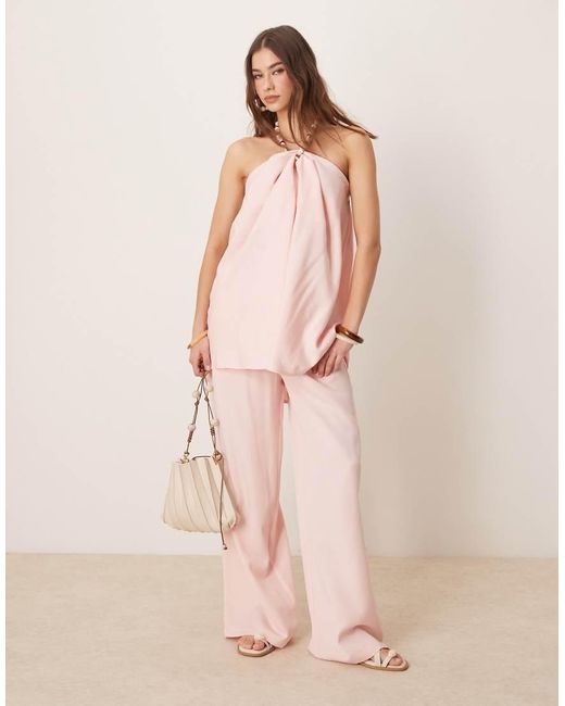 Top Con Cuello Halter Con Cuentas De (Parte De Un Conjunto) ASOS de color Pink