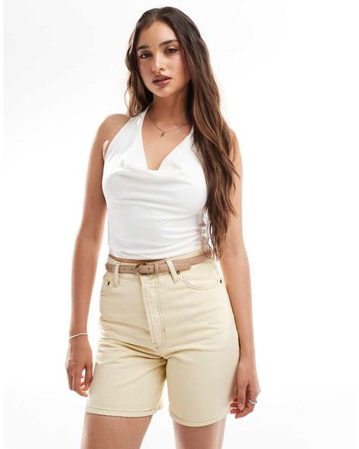 Top Allacciato Al Collo di Stradivarius in Natural