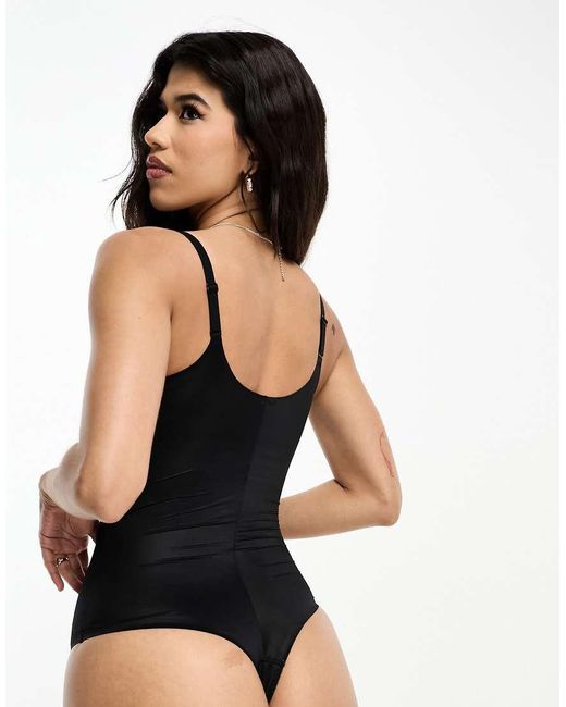 Body De Tirantes Con Diseño Moldeador Thinstincts 2.0 De Spanx de color Black