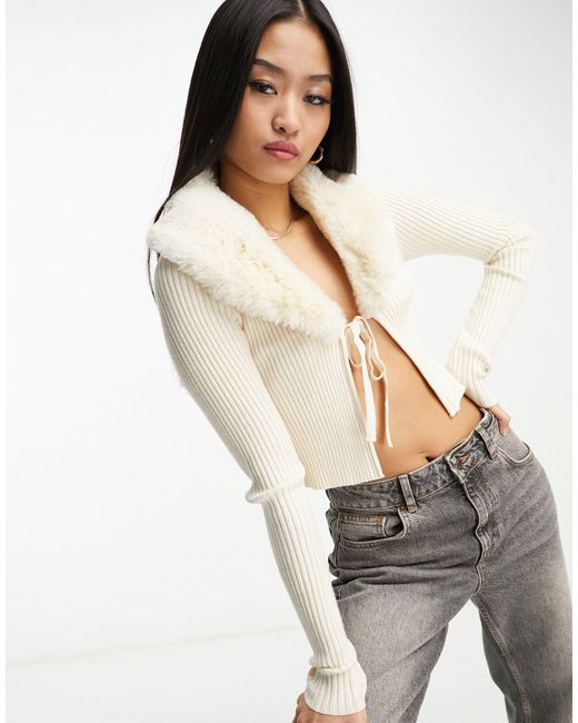 Mango X Camille Cropped Knit Cardigan With Faux Fur Collar in Gray | Lyst