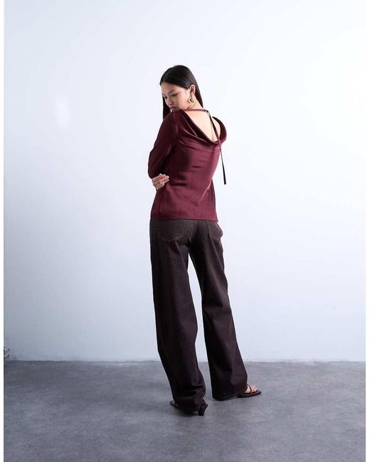 TOPSHOP Top Met Lange Mouwen En Lage Ronde Achterkant in het Red