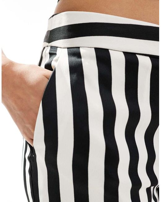Mango Gestreept Broek Met Rechte Pijpen in het Black