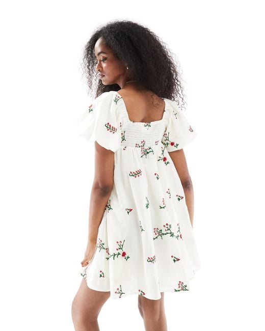 Daisy Street White – gesmoktes minikleid