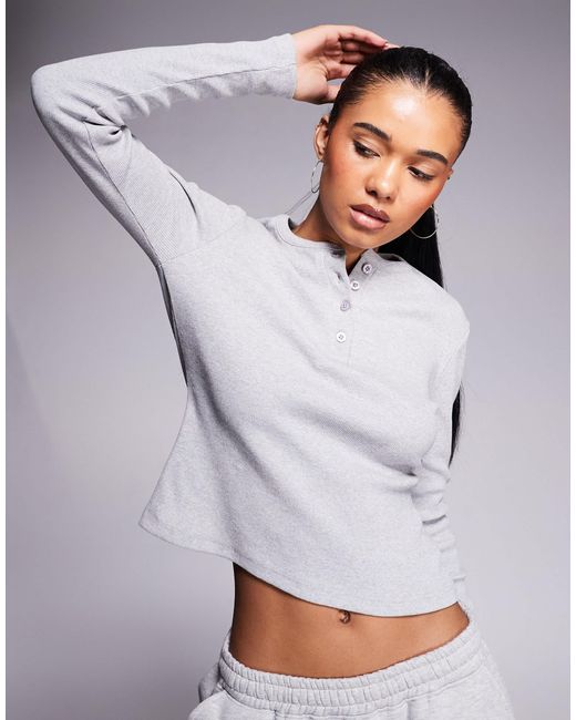 Exclusivité - - top d'ensemble côtelé riche en coton manches longues boutonné devant - gris foncé chiné Kaiia en coloris Gray