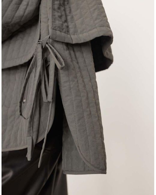 Camicia Giacca Trapuntata A Strati Antracite Con Laccetti di ARRANGE in Gray
