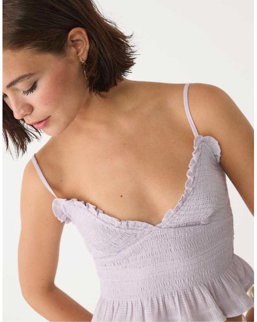 Top Aderente Lilla Con Volant di Stradivarius in Purple