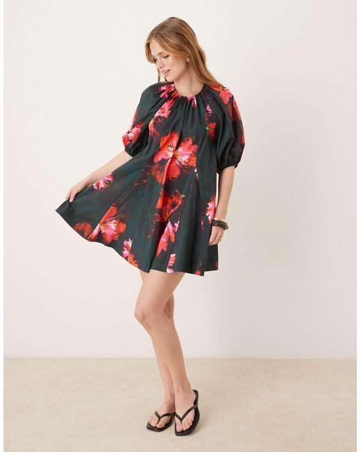 ASOS Red – minikleid aus baumwoll-popeline mit rotem blumen-print und puffärmeln
