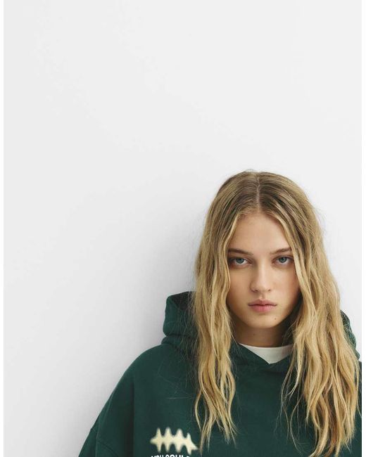 Felpa Con Cappuccio Bottiglia Con Scritta di Pull&Bear in Green