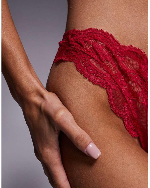 ASOS Lola in het Red