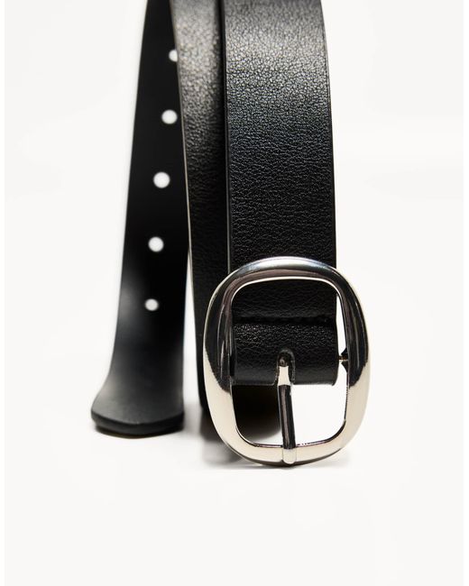 Ceinture fine en similicuir Bershka en coloris Black