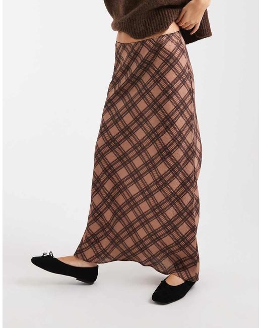 ASOS Geruite Satijnen Midirok in het Brown