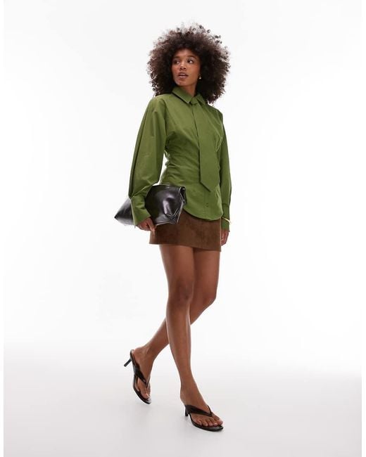 Camisa Verde Entallada Con Lazada Lateral De ASOS de color Green