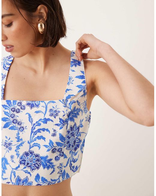 Top encolure carrée d'ensemble à fleurs Mango en coloris Blue