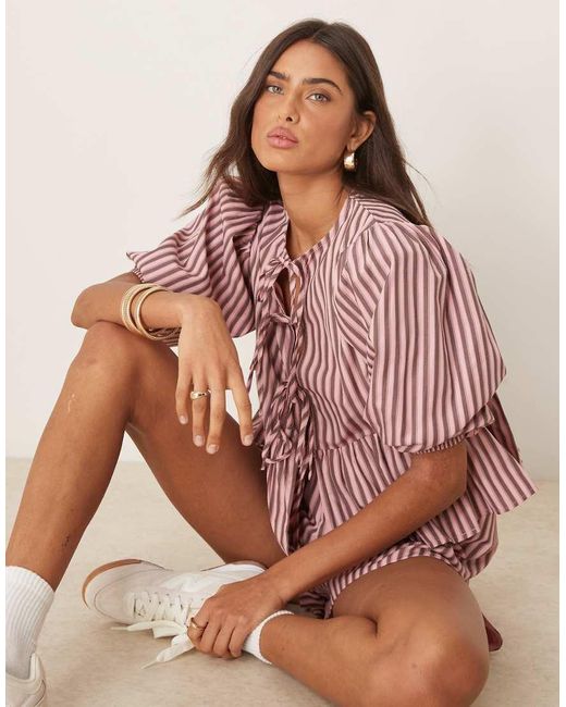 Glamorous Gestreepte Blouse Met Pofmouwen En Striksluiting in het Red