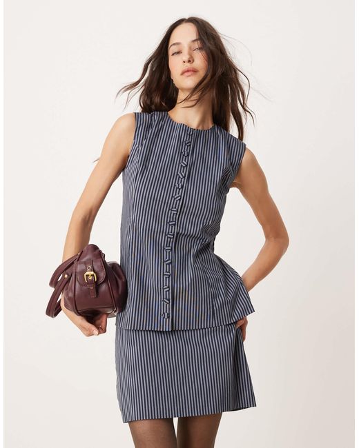Mini-jupe d'ensemble à taille basse - rayé Glamorous en coloris Blue