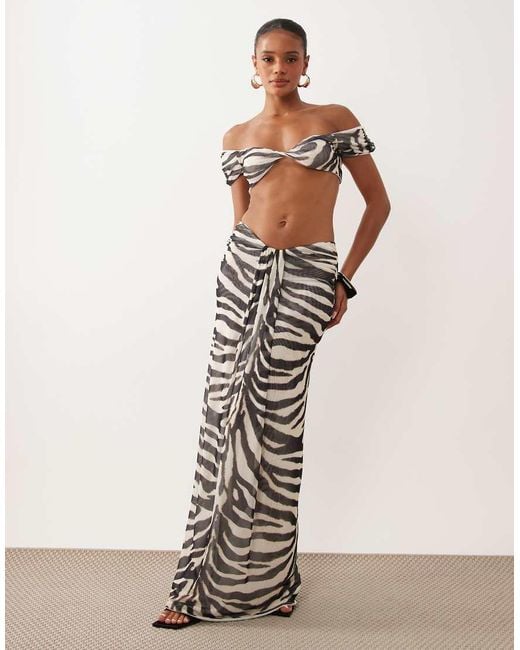 Missy Empire White Missy Empire Mesh Bardot Twist Front Cropped Top
