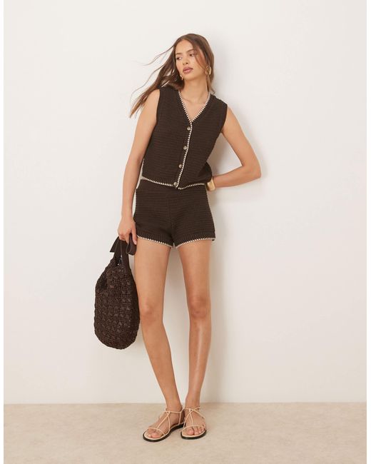 Short d'ensemble imitation maille crochetée - chocolat ASOS en coloris Natural