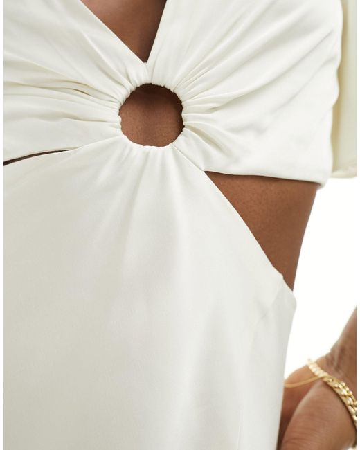 Vestido largo blanco con aberturas y mangas ángel Abercrombie & Fitch de color Metallic