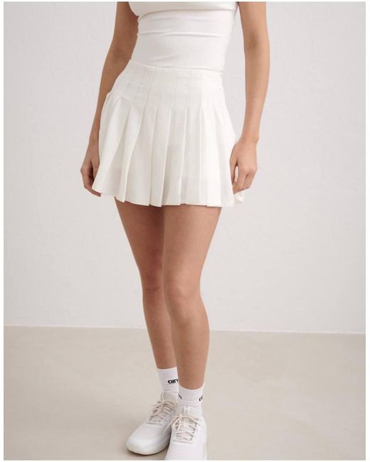 Aim'n Natural Off Pleated Skort