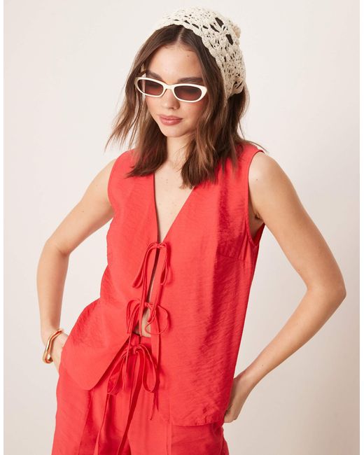 Top d'ensemble aspect lin noué devant ASOS en coloris Red