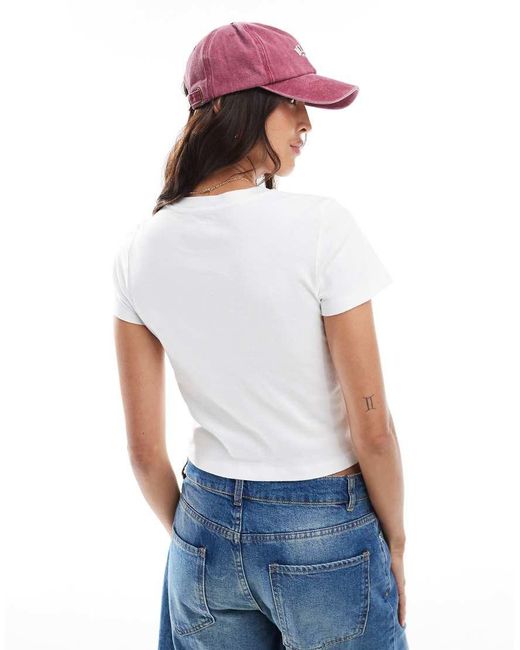Essential di Levi's in White