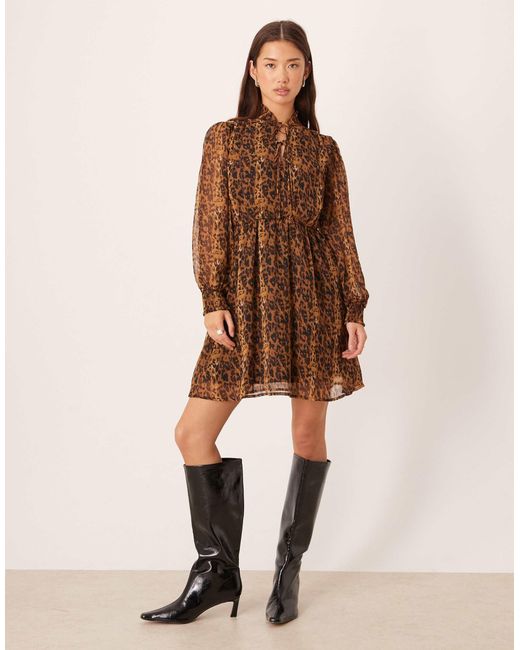 Vila Natural – midikleid mit kappärmeln und leopardenmuster