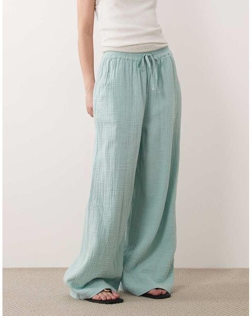 Iisla & Bird Green Flowy Wide Leg Pants