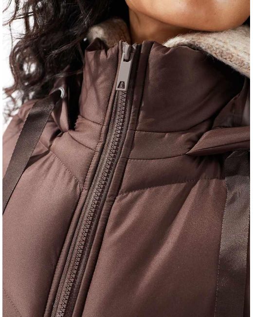 Threadbare Gewatteerde Bodywarmer Met Lange Pasvorm En Capuchon in het Natural