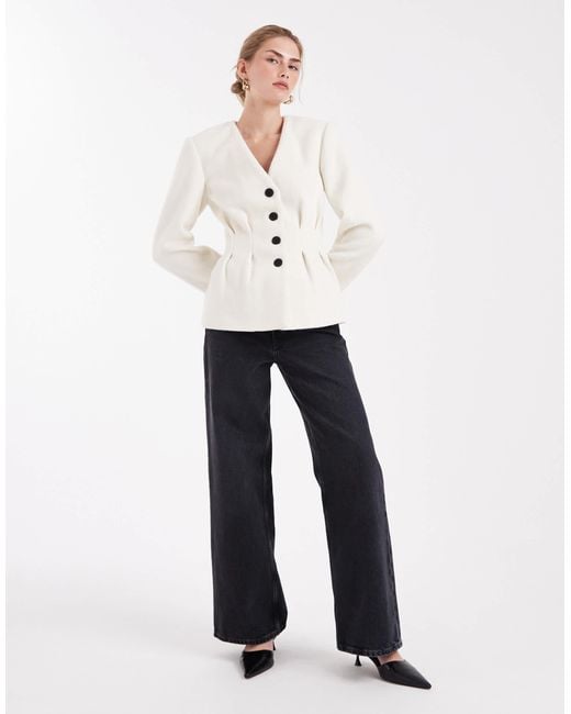 4th & Reckless White Structured Shoulder Pad Detail Cinched Waist Wool Look Blazer
