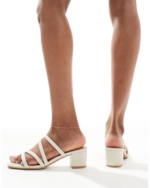 Mules à talon avec lanières - cassé New Look en coloris White