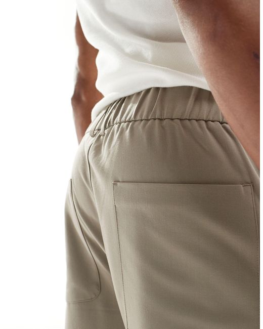 Bershka – kastige, elegante shorts in Natural für Herren