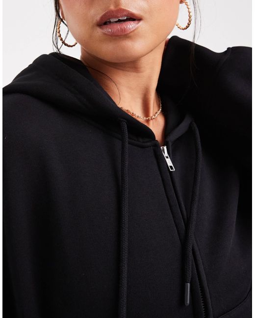 ASOS Black – cropped-kapuzenjacke