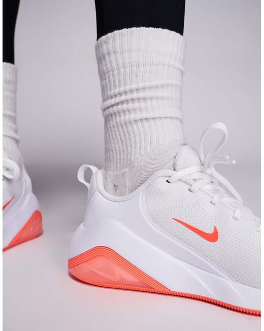 Nike Black Zoom Bella 7 Trainers