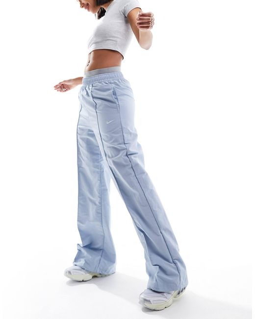 Nike Blue – trend – weite gewebte fallschirmhose